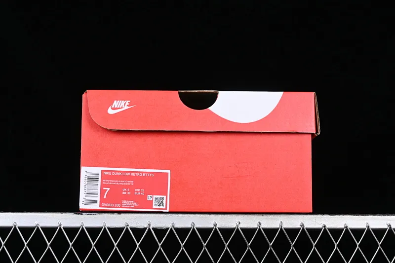 All categories Nk SB Dunk series Nk SB Dunk Low low-top sneakers Nk Dunk Low "Team Gold" golden wheat color SB low-top sports and leisure sneakers DV0833-100